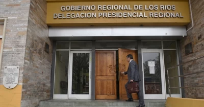 Denunció irregularidades y terminó despedido: exdirector demanda al Gore Los Ríos por $40 millones