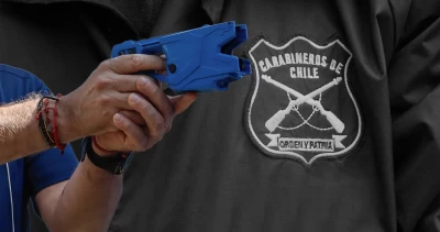 Diputados RN piden ampliar uso de Taser en Carabineros y acelerar su entrega a inspectores municipales