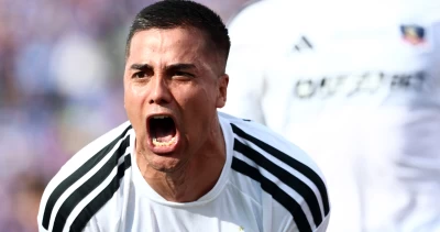 En su primer Superclásico: el ’taco’ de Álvaro Madrid que adelanta a Colo Colo ante La U en Ñuñoa