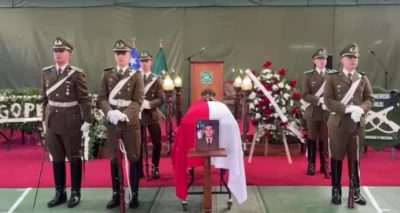 Guardia de honor marca despedida de carabinero asesinado en Valdivia: Presidente asistirá a responso