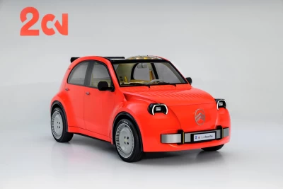 La mítica citroneta vuelve en versión eléctrica y se toma el show de París
