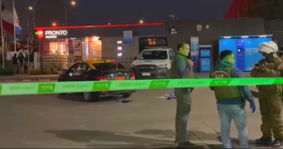 Muere hombre baleado a bordo de taxi que acudió a estación de servicio en Renca a pedir ayuda