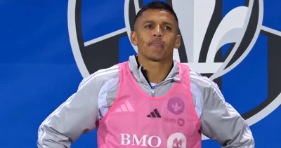 Sin jugar y sin título: desaire y cruel noche para Alexis Sánchez en final de Campeonato Canadiense