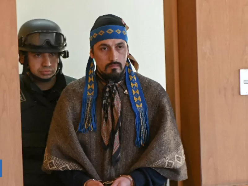 La Corte de Valdivia deberá revisar la extradición de Jones Huala: permanecerá preso en Argentina